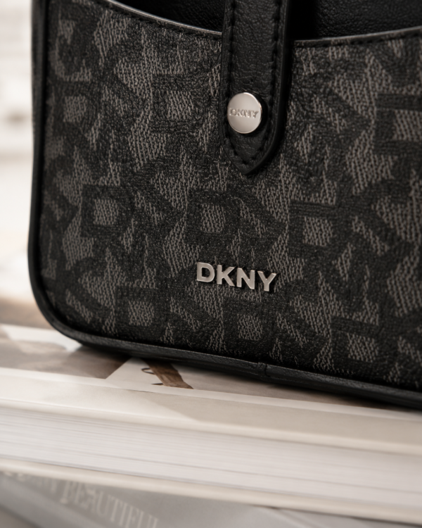 DKNY Signature Mini Wallet on Chain