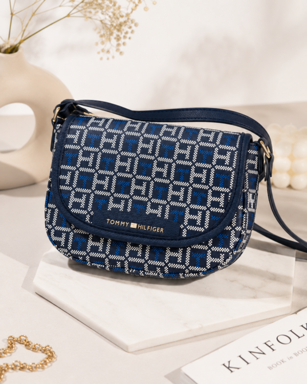 Tommy Hilfiger Crossbody Bag